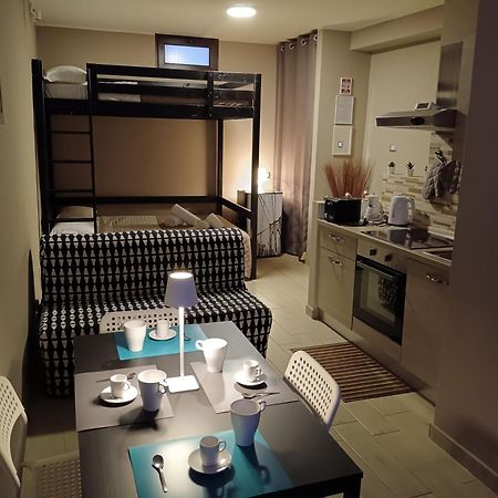 Вилла U Peri Alivu House Катания Экстерьер фото